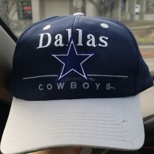 Classic Dallas cowboys hat, adjustable, used